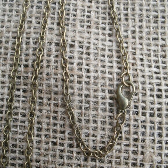 Celtic 4 Directions Knotwork Glass Cabochon Pendant Necklace - Picture 11 of 14